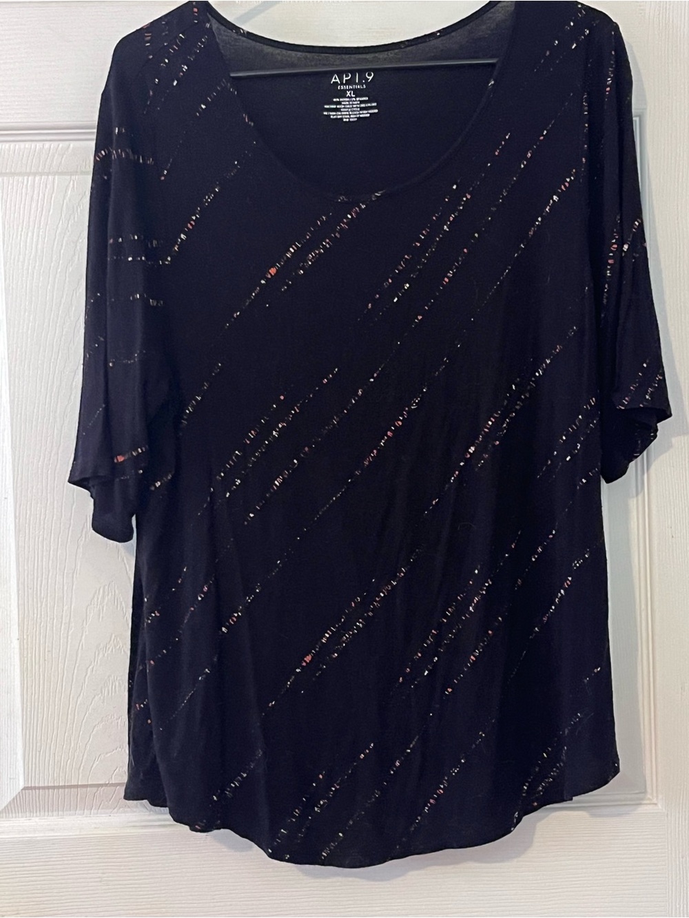 Apt. 9 Black Scoop Neck Elbow-Sleeve Top with subtle color details